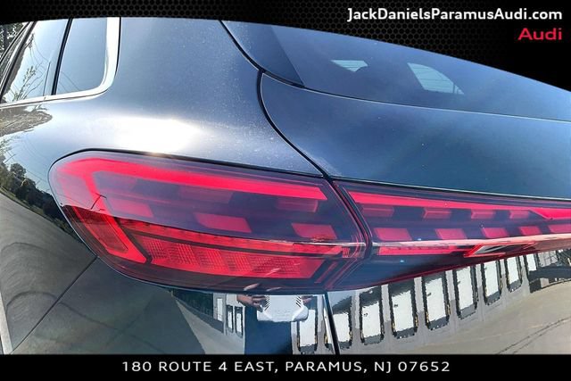 Used 2025 Audi Q5 Premium w/ Convenience Package AWD/4WD image 22