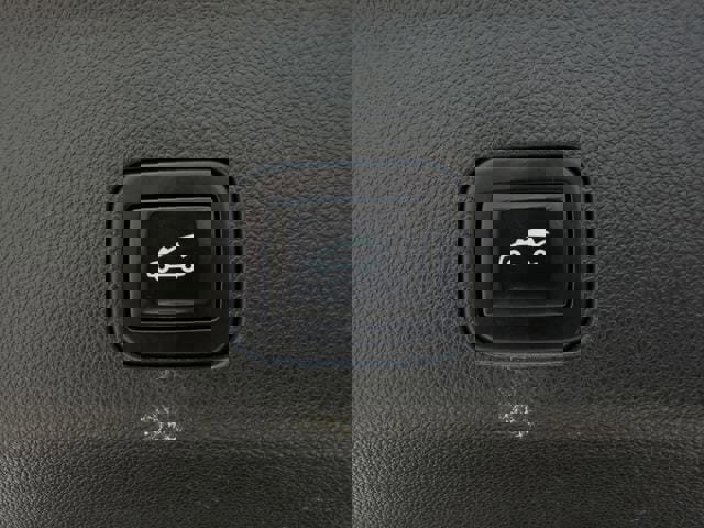 Used 2022 GMC Yukon AT4 image 35