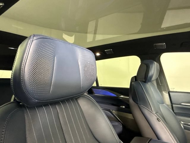 New 2025 Cadillac Escalade IQ Luxury 2 AWD/4WD image 38