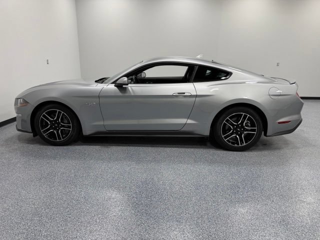 Used 2022 Ford Mustang GT Premium w/ Equipment Group 401A RWD image 6