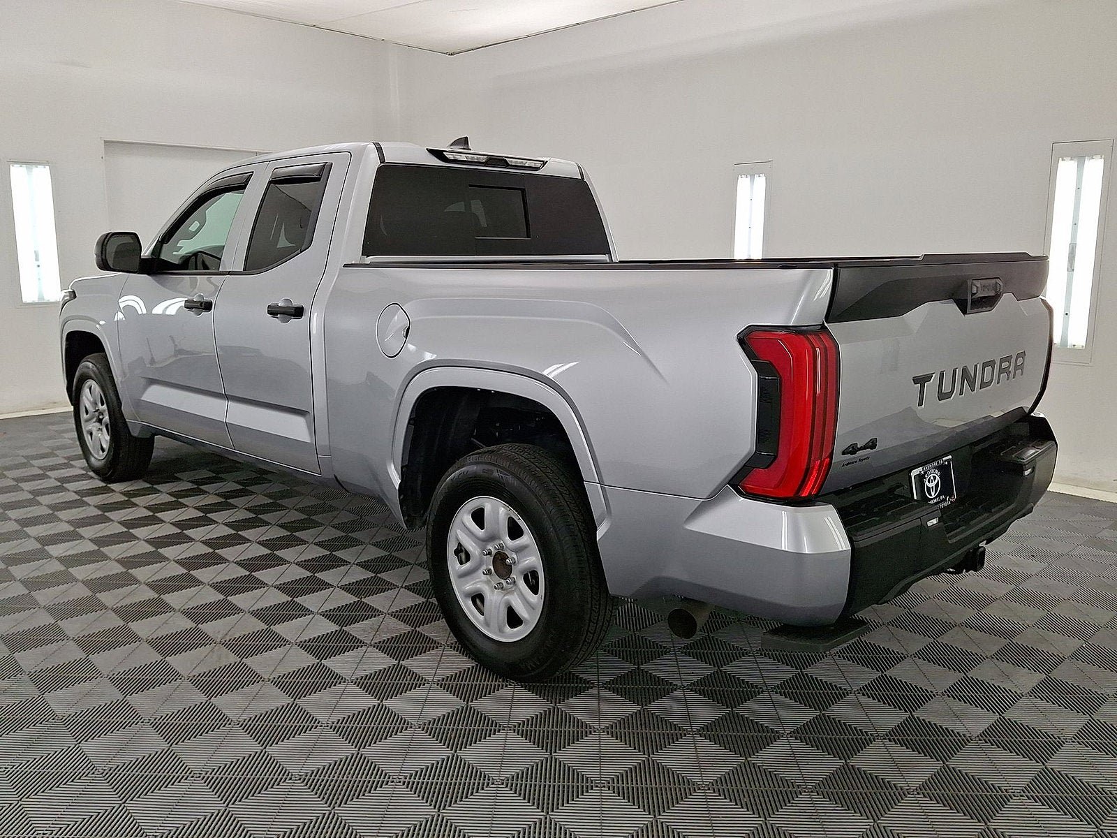 Used 2025 Toyota Tundra SR w/ SR Tow Package AWD/4WD image 21