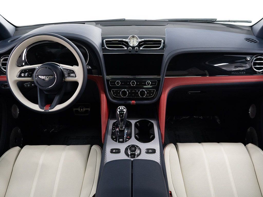 Certified 2025 Bentley Bentayga Extended Wheelbase image 28