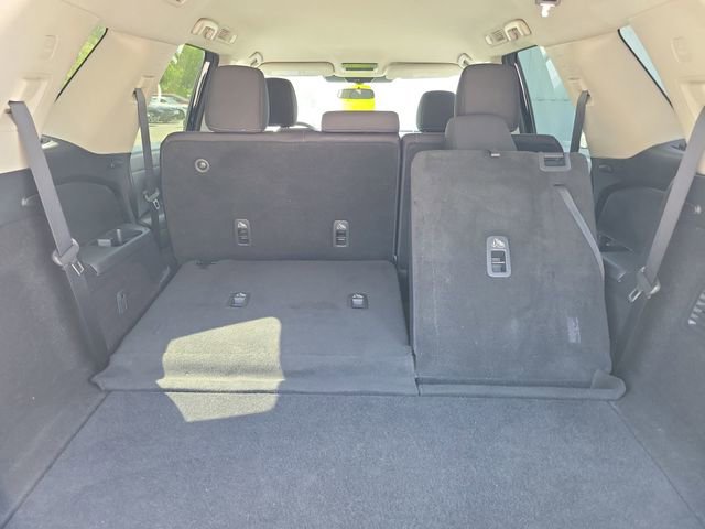 Used 2025 Nissan Pathfinder SV image 7