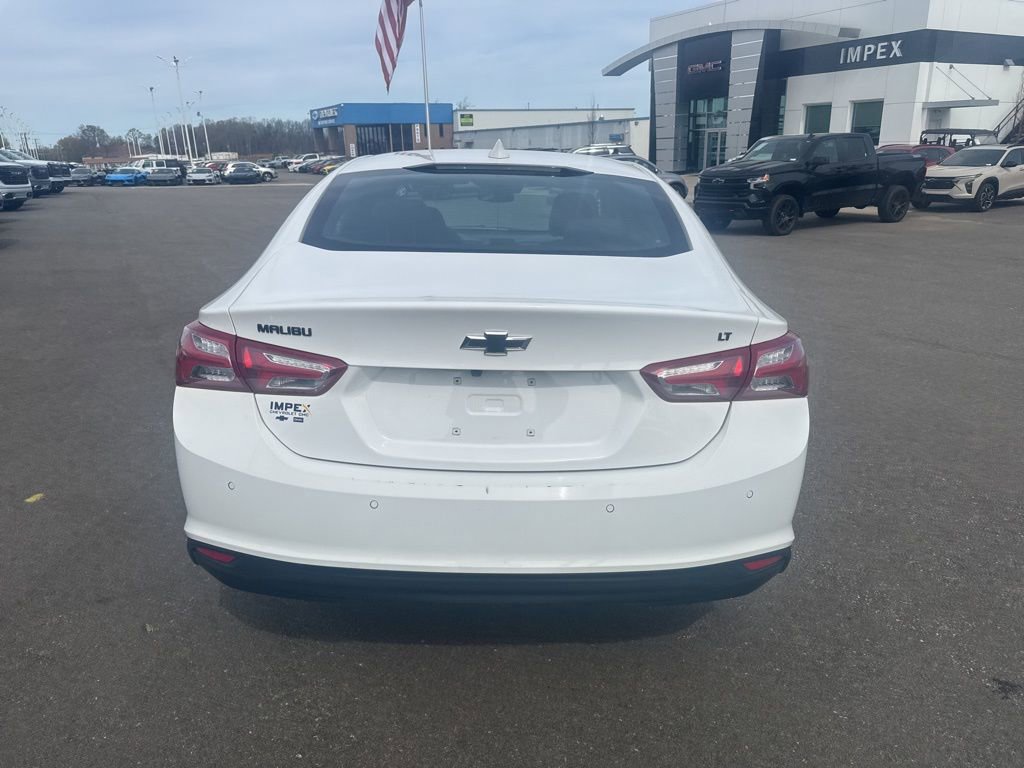 Used 2024 Chevrolet Malibu LT w/ Sport Edition image 4