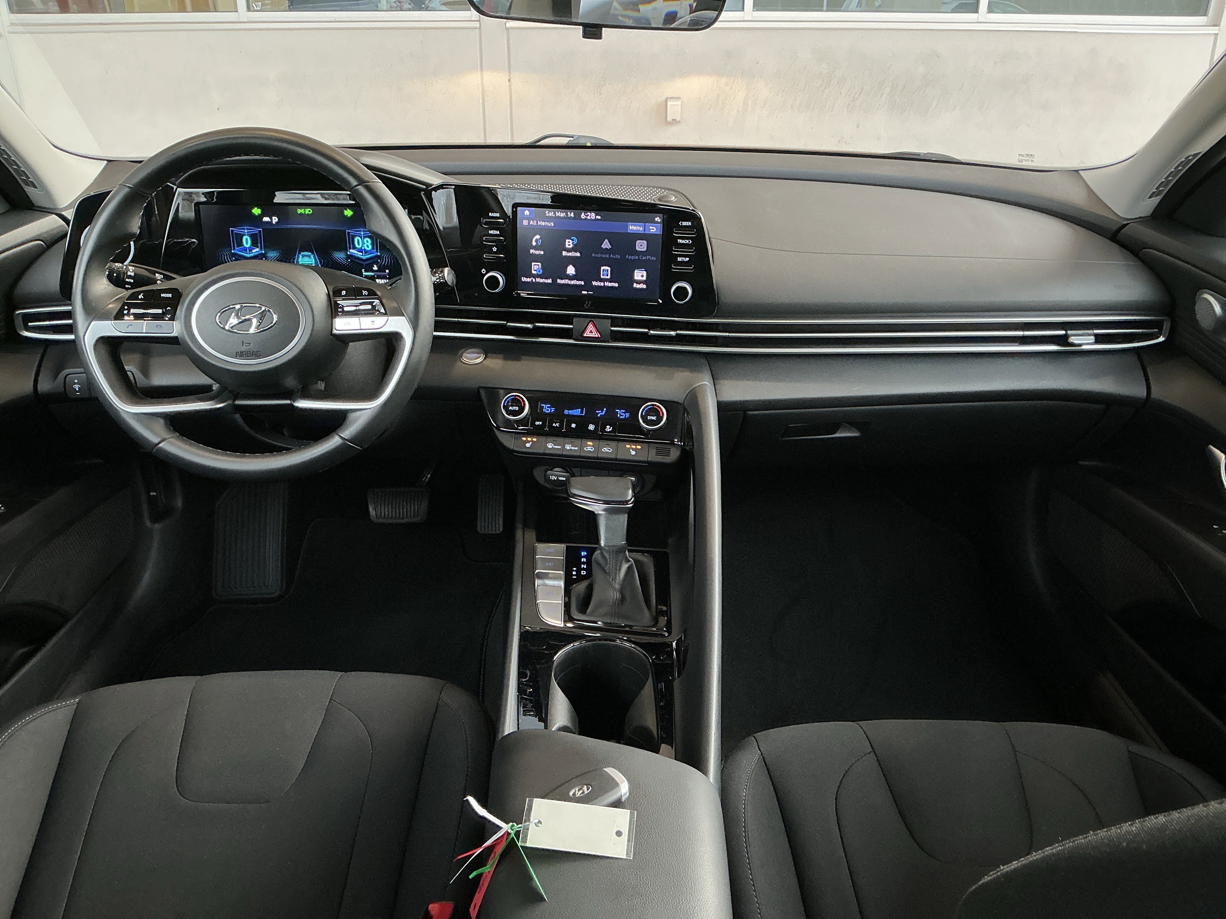 Used 2022 Hyundai Elantra SEL w/ Convenience Package image 4