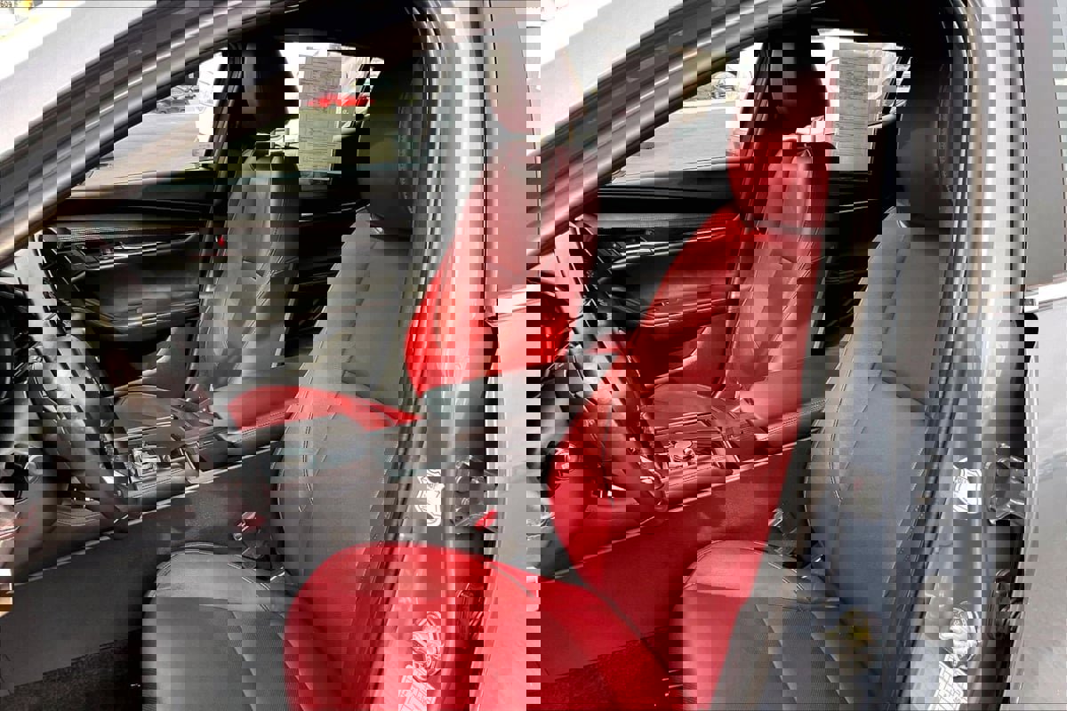 Used 2024 MAZDA MAZDA3 s image 23