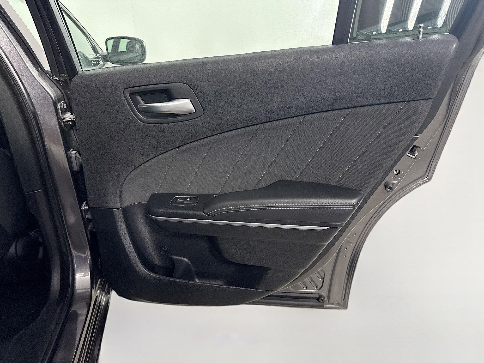 Used 2018 Dodge Charger R/T image 28