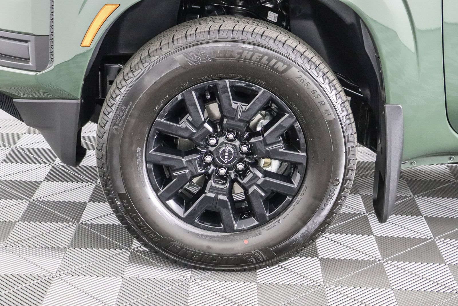 New 2027 Nissan Frontier SV w/ Tow Package RWD image 11