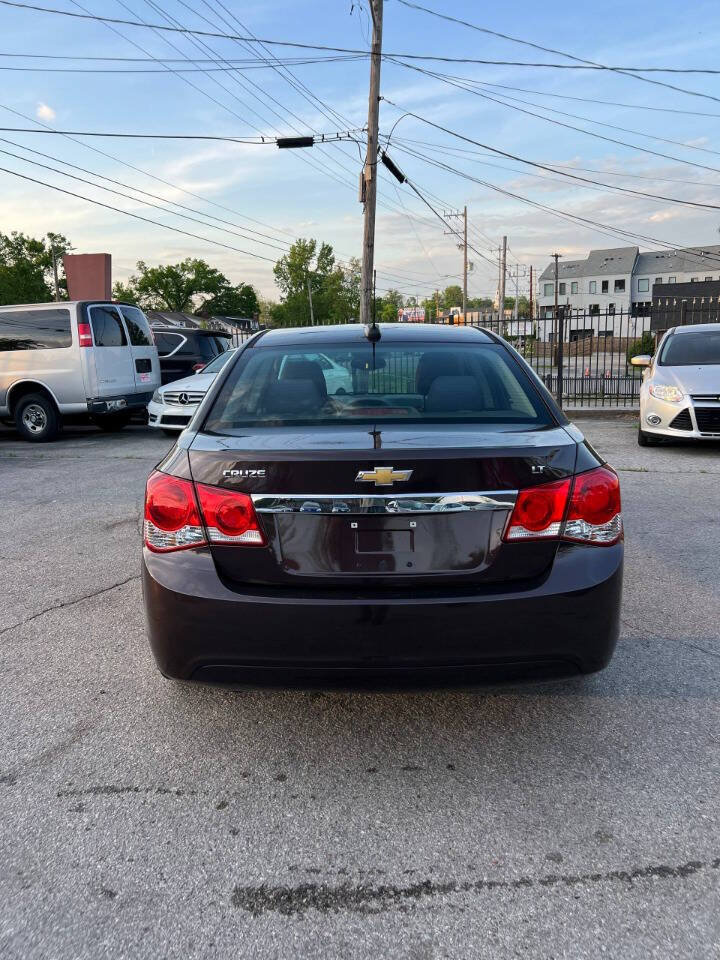 Used 2015 Chevrolet Cruze LT FWD image 12