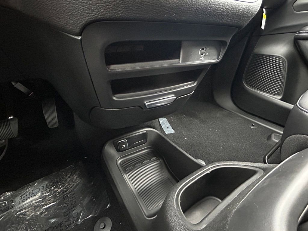 New 2026 Chrysler Pacifica Select image 45