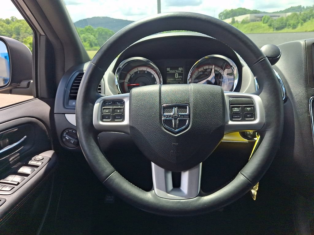 Used 2018 Dodge Grand Caravan GT FWD image 19