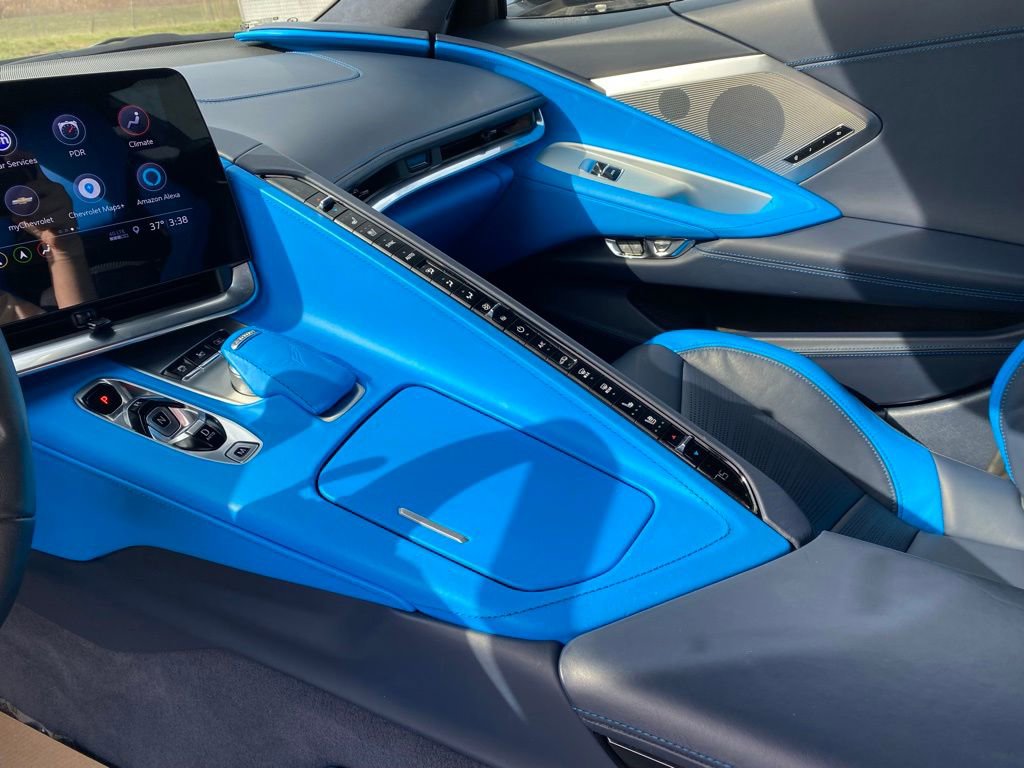 Used 2020 Chevrolet Corvette Stingray Premium Cpe w/ 3LT Preferred Equipment Group image 18