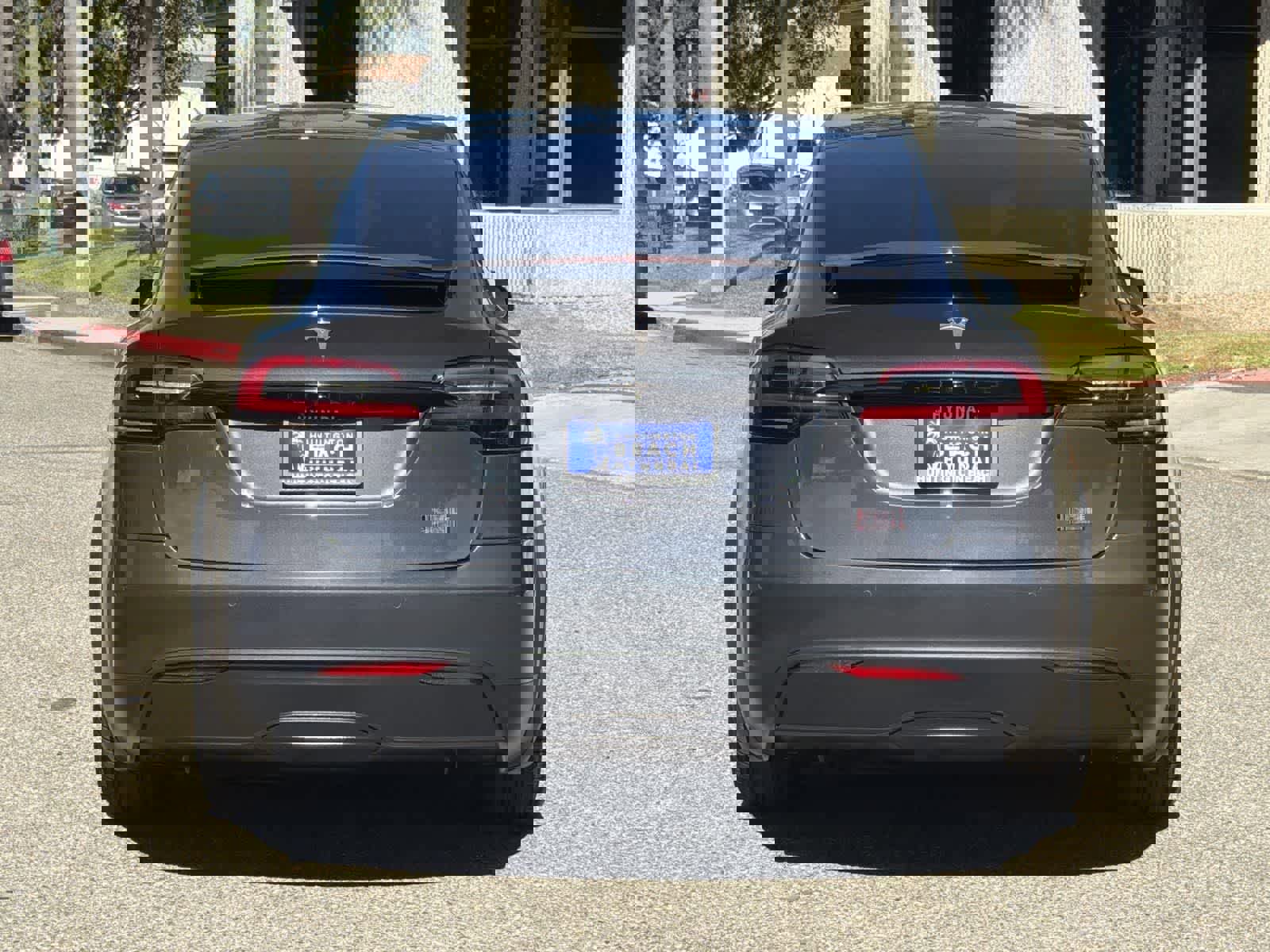 Used 2022 Tesla Model X Plaid image 5