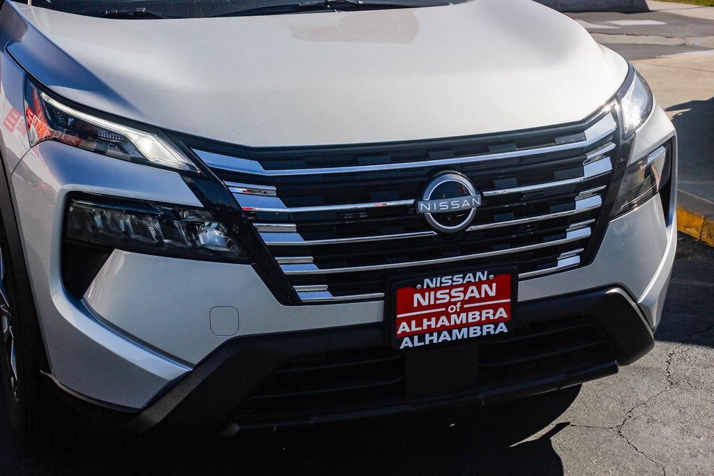 New 2025 Nissan Rogue S image 6