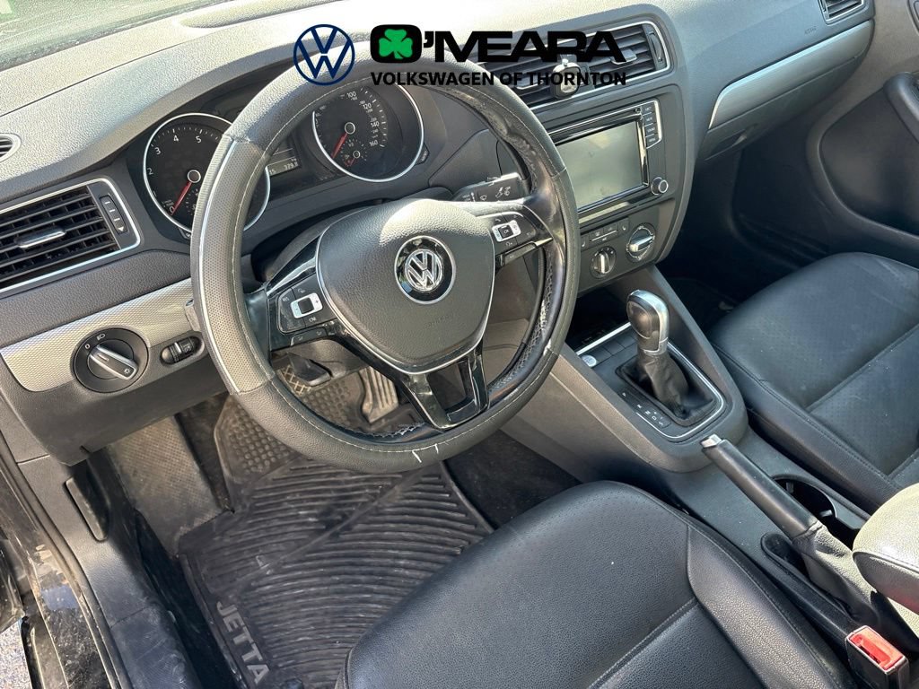Used 2017 Volkswagen Jetta SE FWD image 4