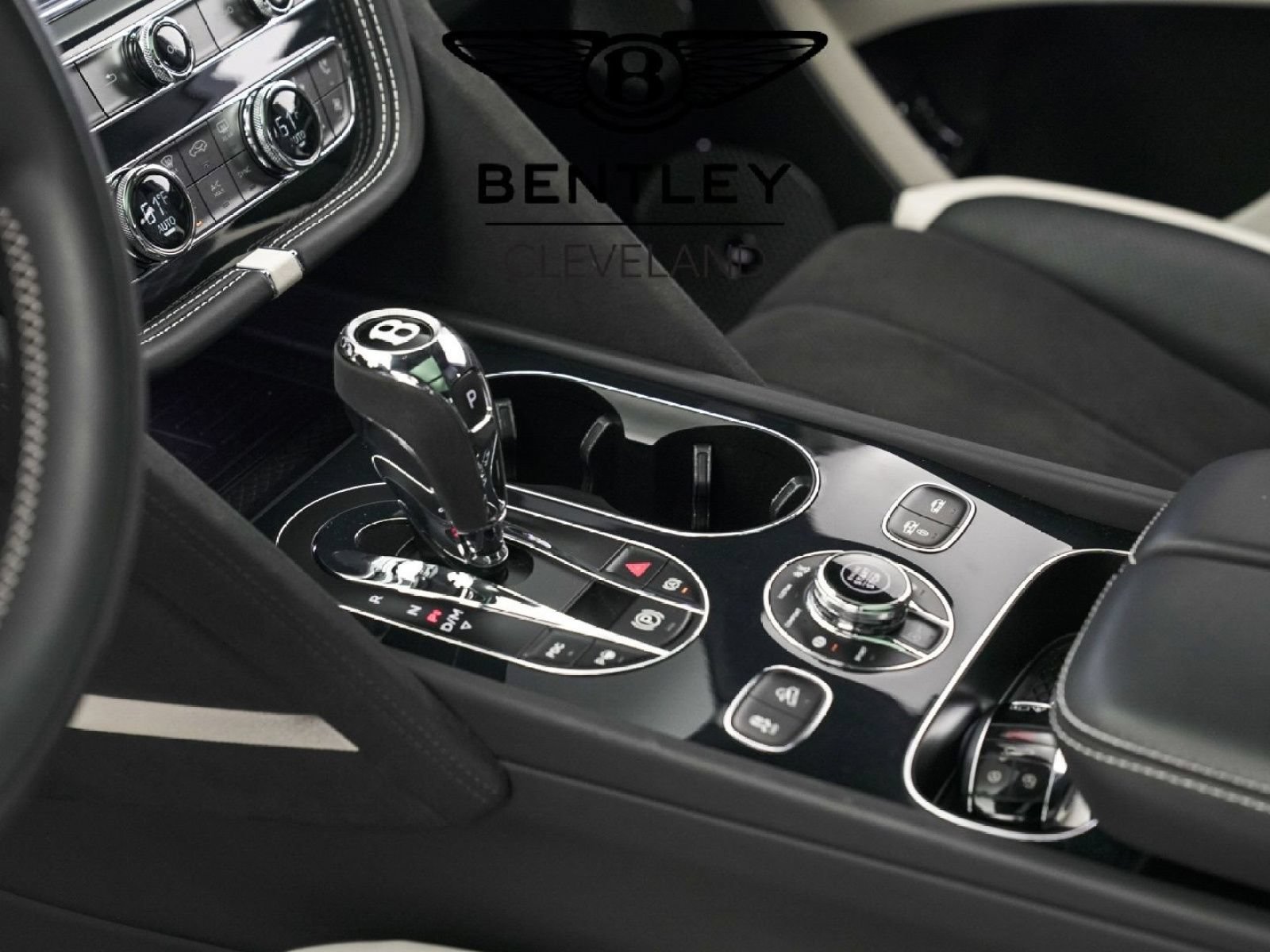 Used 2023 Bentley Bentayga Speed AWD/4WD image 17