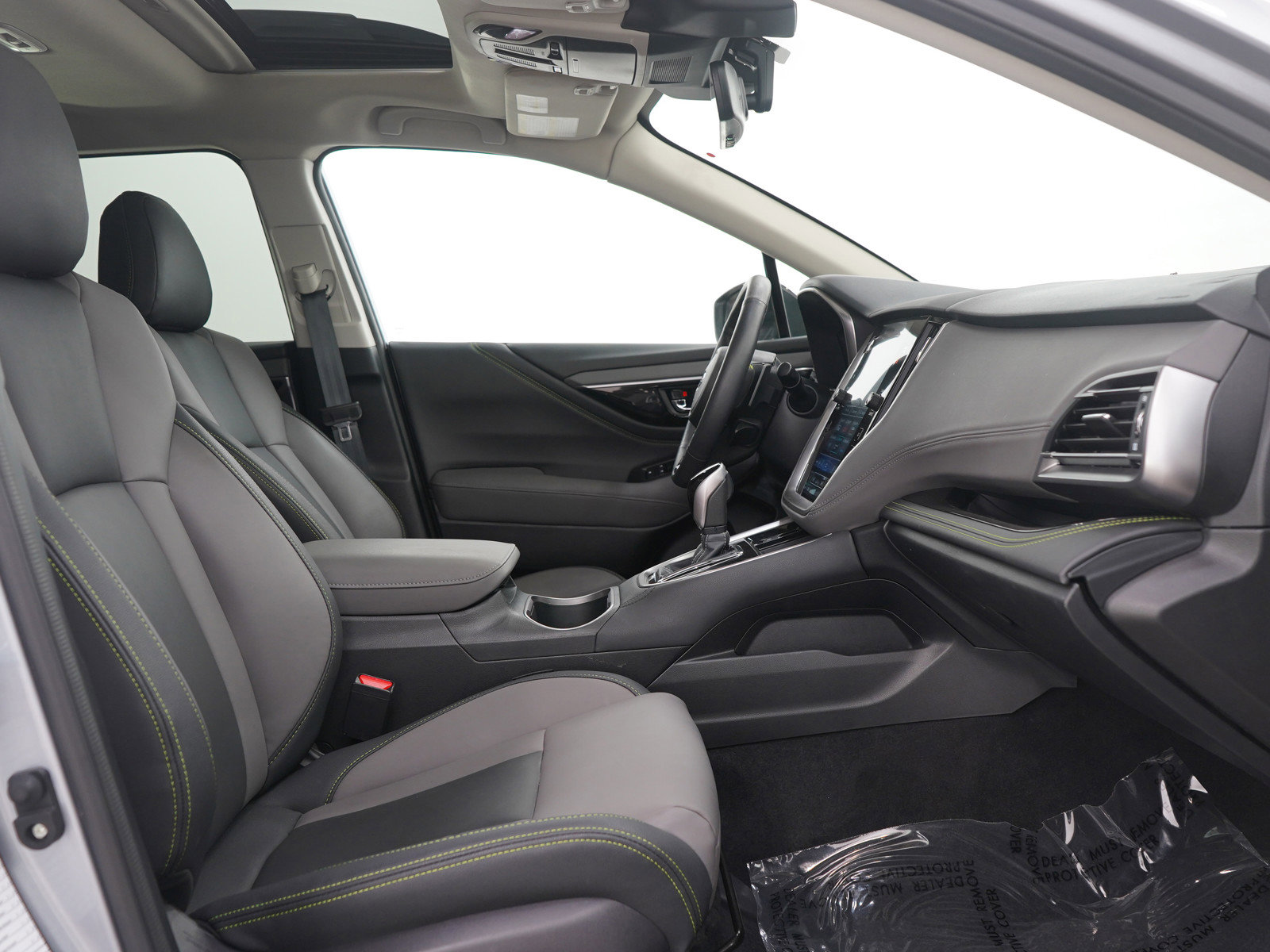 Used 2025 Subaru Outback Onyx Edition AWD/4WD image 13