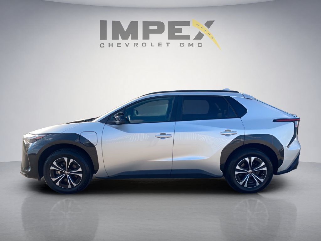 Used 2025 Toyota bZ4X AWD w/ Weather Package image 2