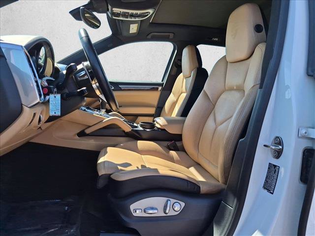 Used 2015 Porsche Cayenne Diesel AWD/4WD image 16