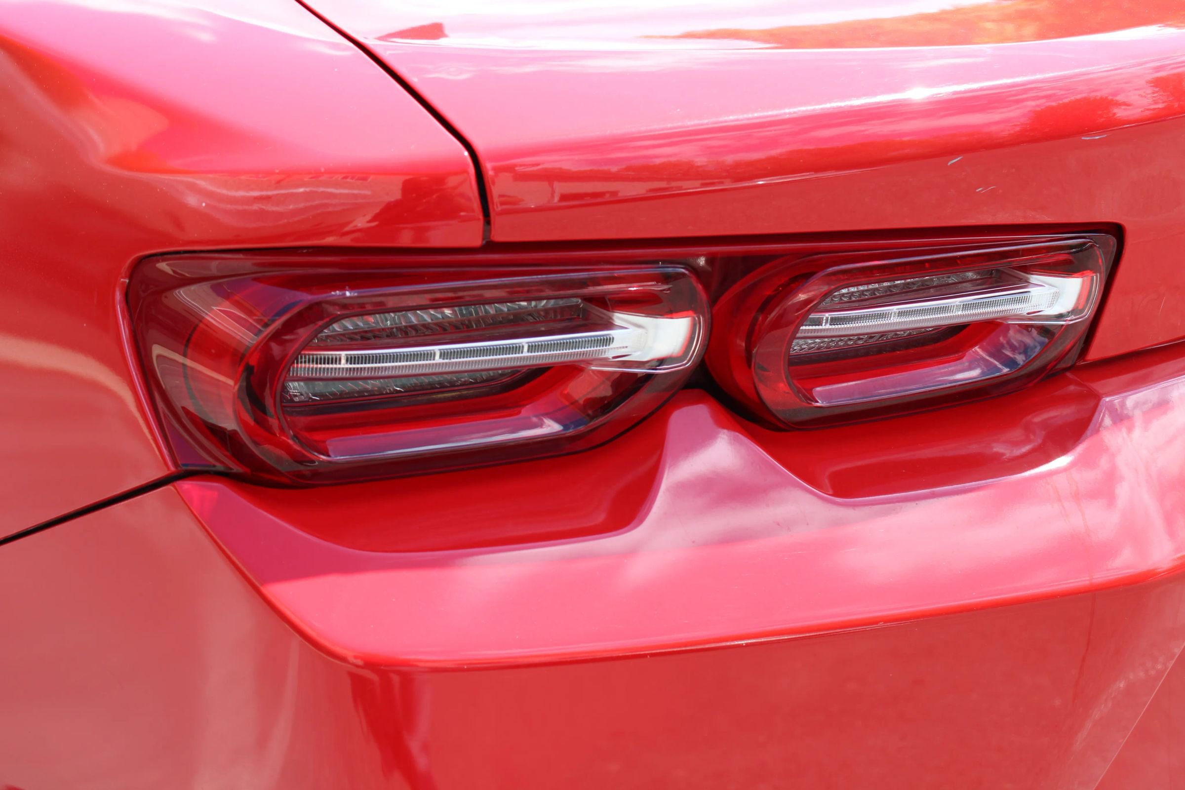 Used 2022 Chevrolet Camaro LT RWD image 23