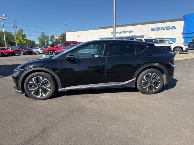 Used 2024 Kia EV6 Light AWD/4WD image 17
