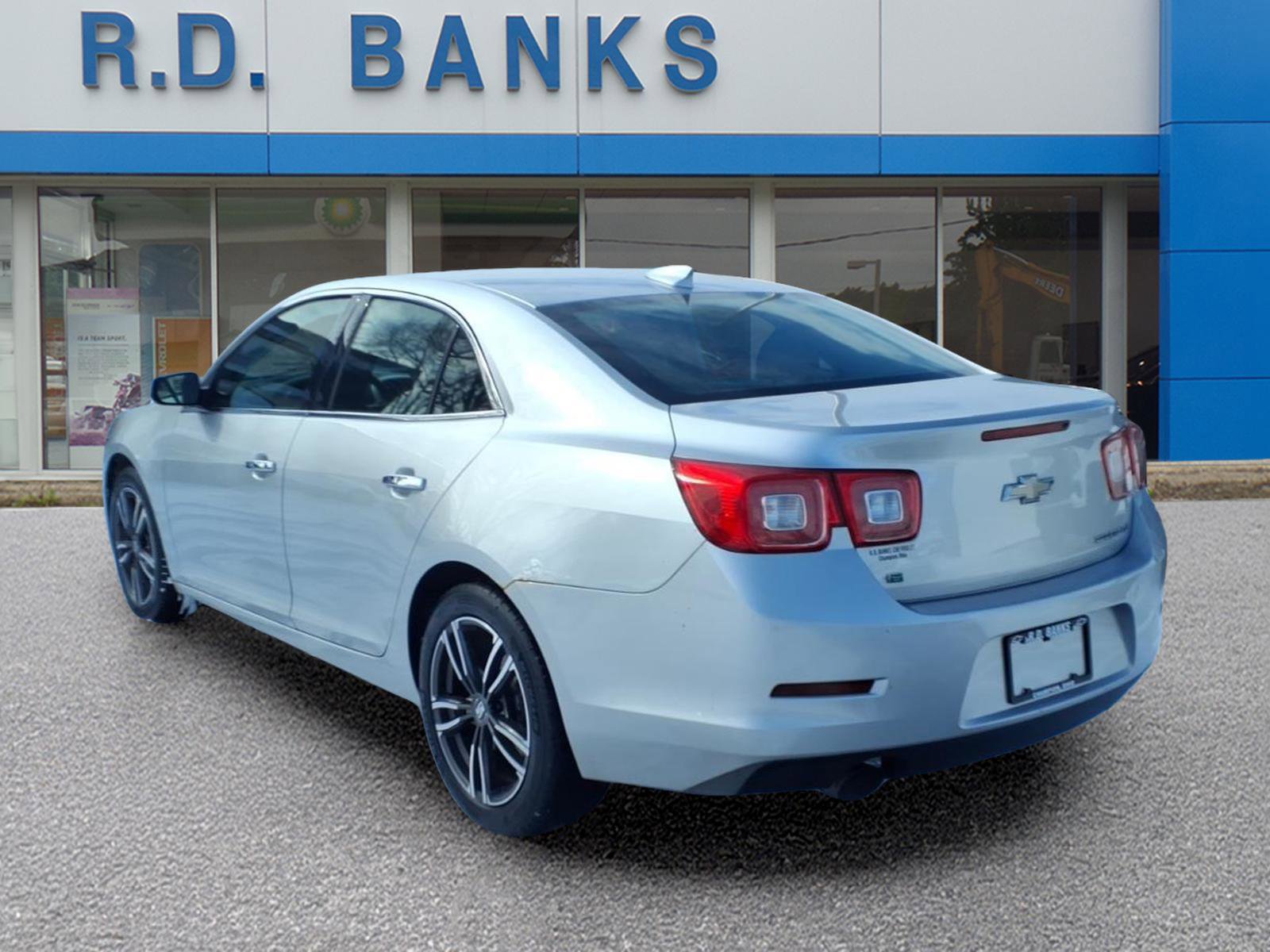 Used 2016 Chevrolet Malibu LTZ image 3