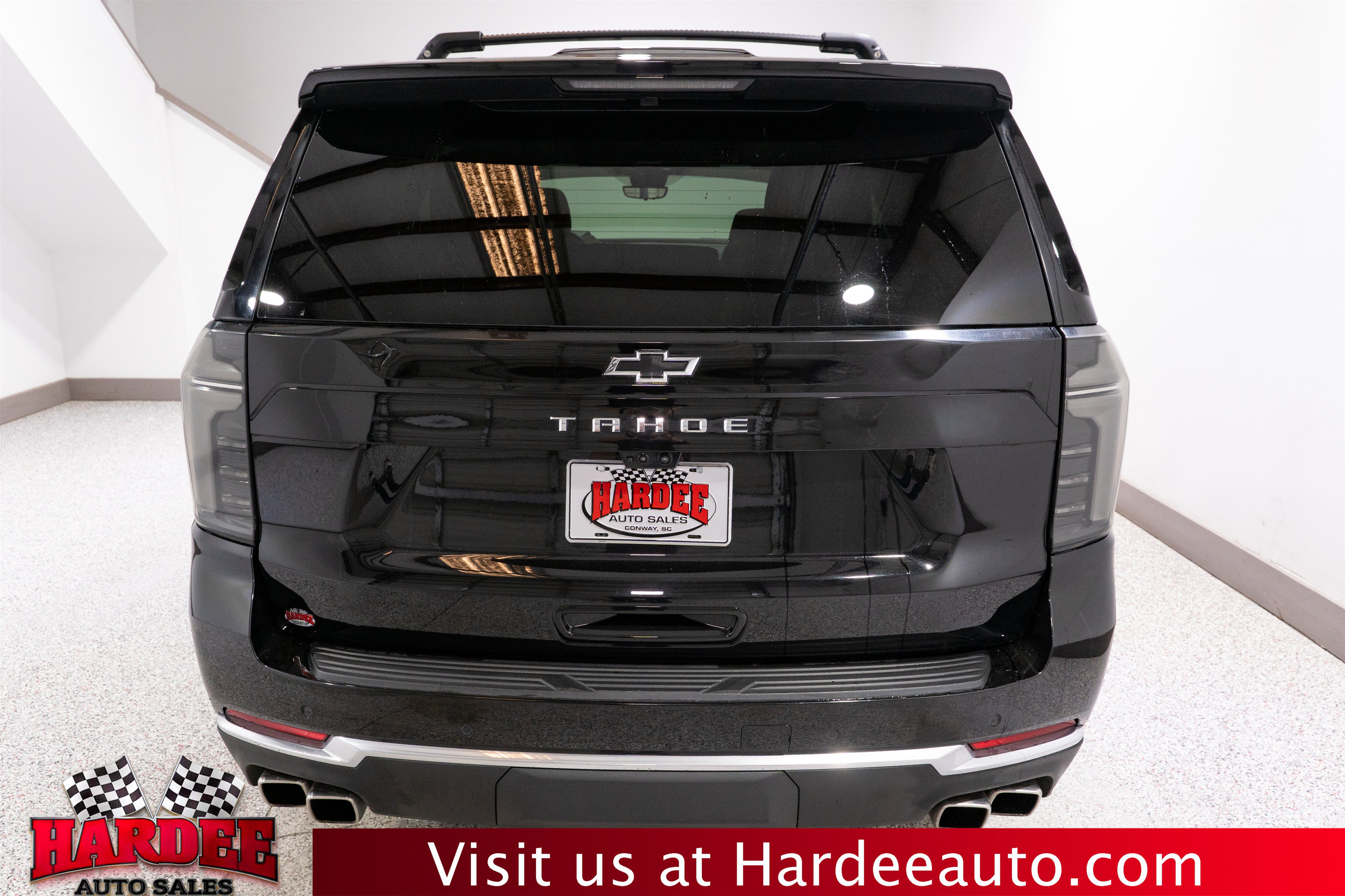 Used 2025 Chevrolet Tahoe High Country AWD/4WD image 4