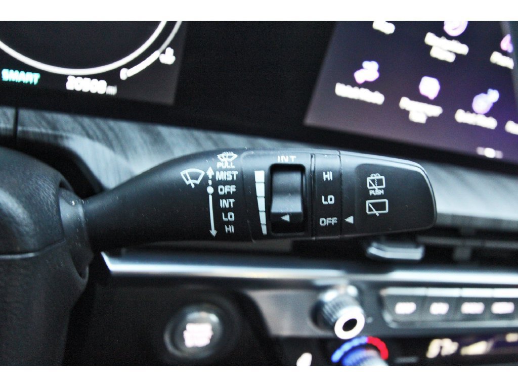 Used 2025 Kia Telluride SX w/ SX Captain's Chair Package AWD/4WD image 20