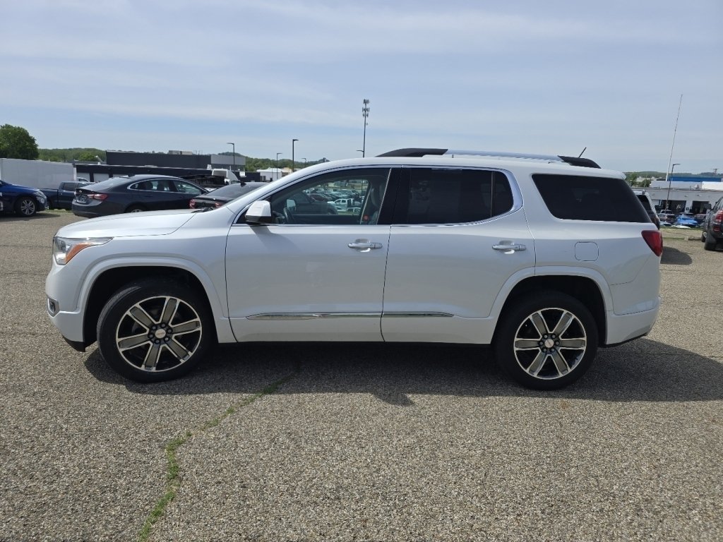 Used 2018 GMC Acadia Denali w/ Technology Package AWD/4WD image 16
