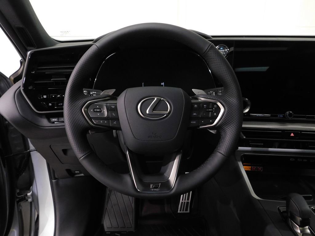 Used 2026 Lexus TX 500h AWD image 40