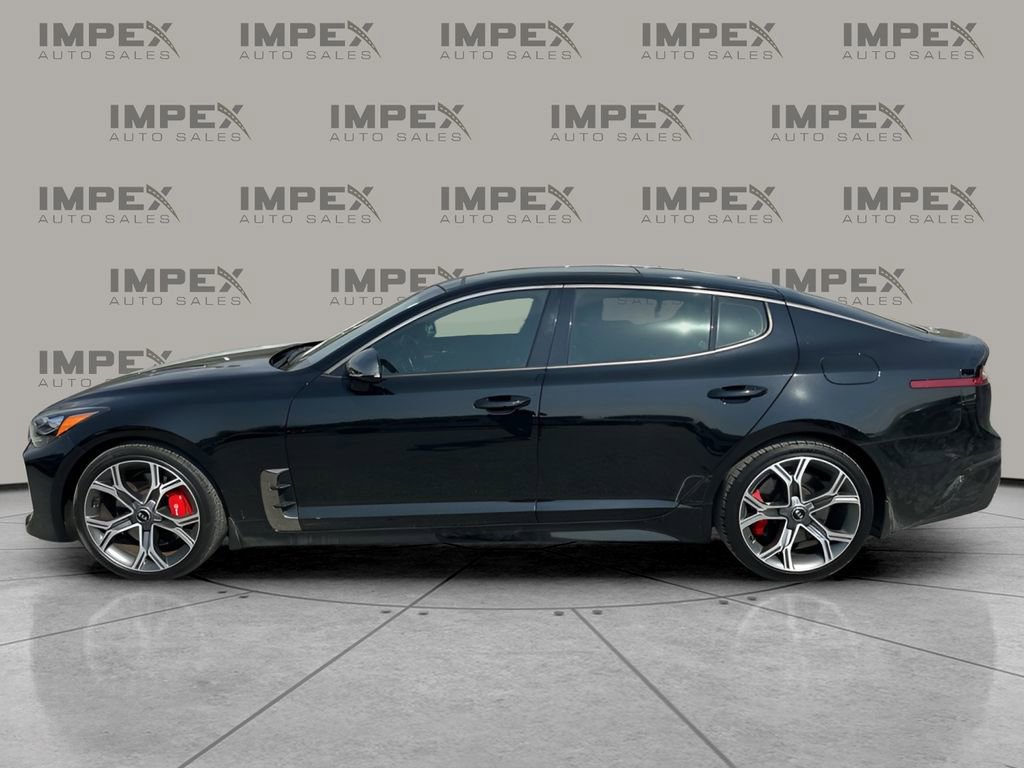 Used 2020 Kia Stinger GT1 RWD image 2