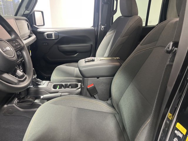 New 2025 Jeep Gladiator Sport image 8