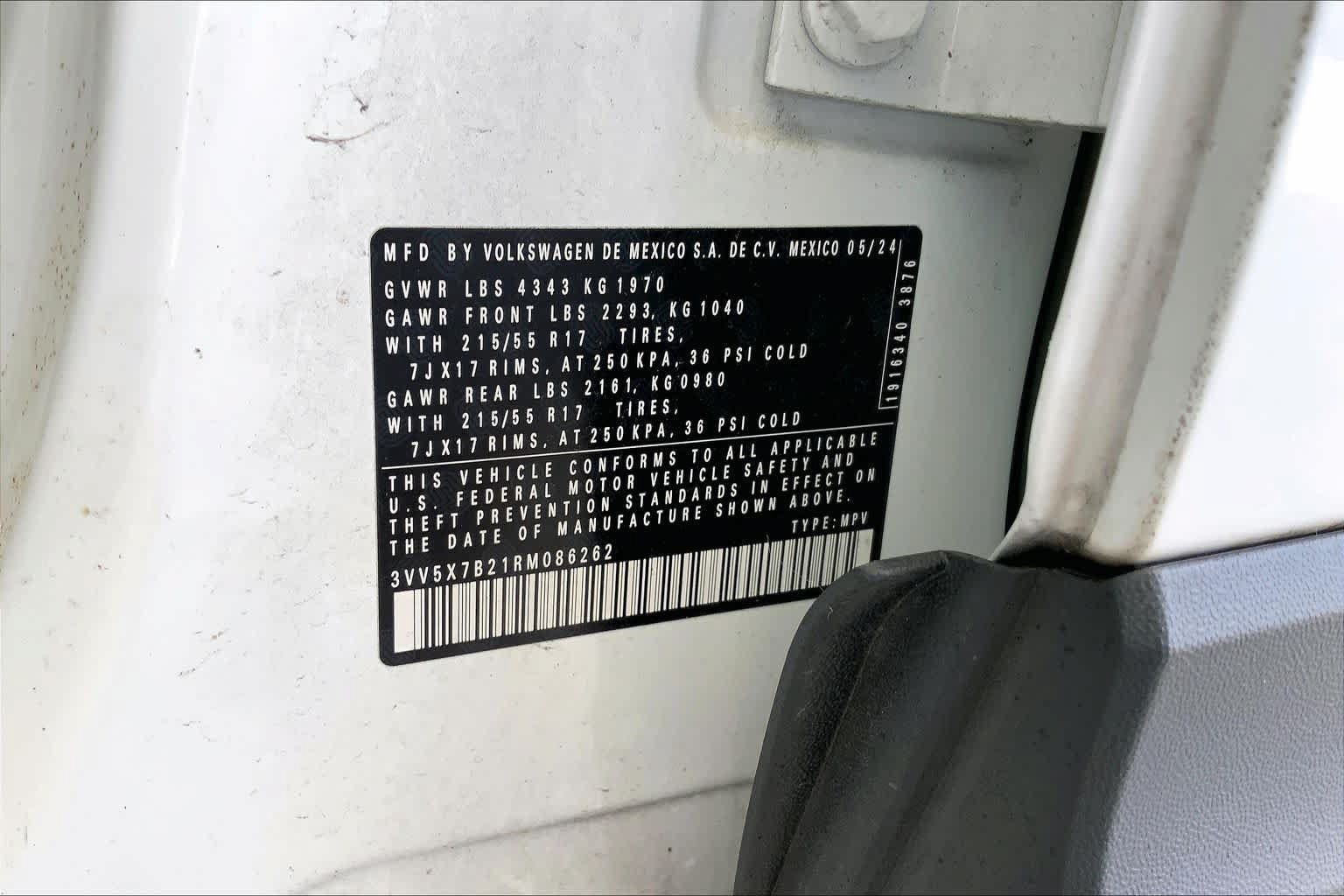 Used 2024 Volkswagen Taos S FWD image 33