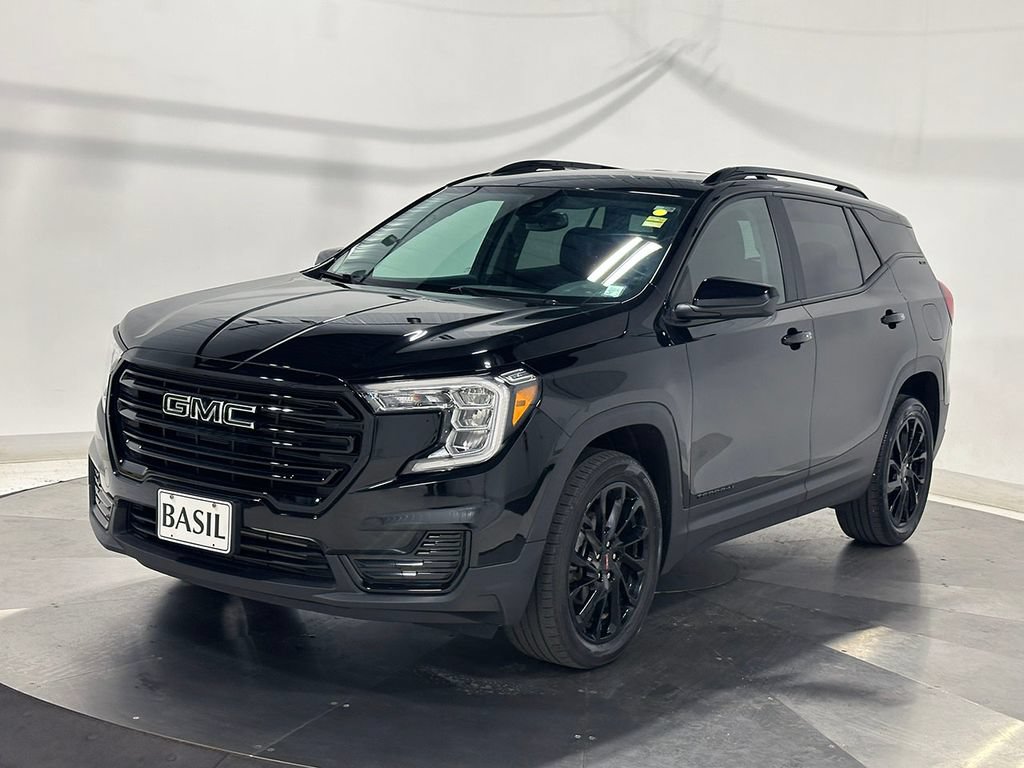 Used 2023 GMC Terrain SLE w/ Elevation Edition AWD/4WD image 8