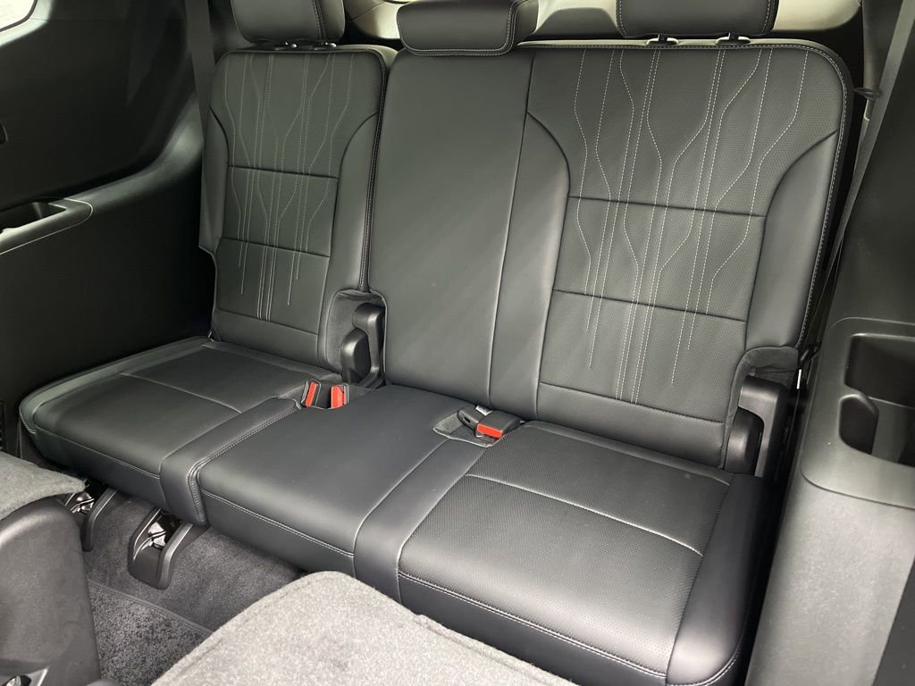 New 2026 Buick Enclave Avenir w/ Super Cruise Package image 5