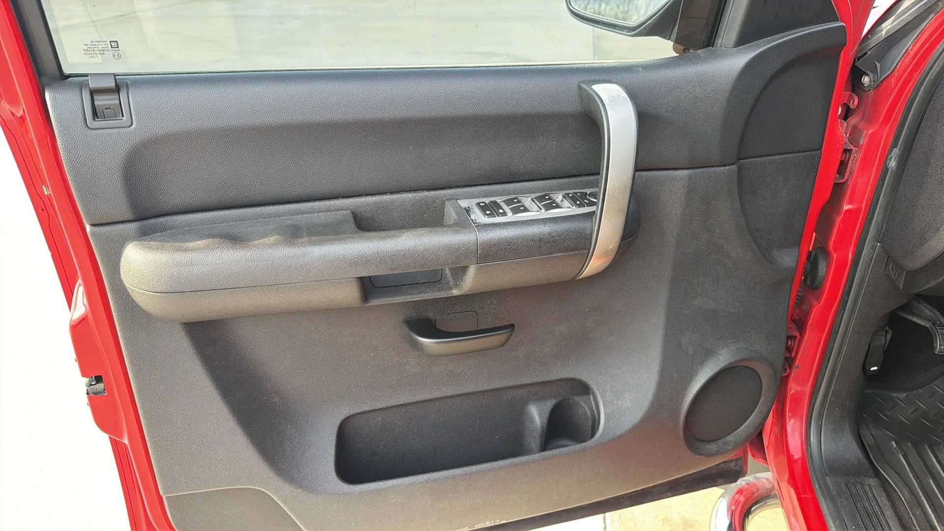 Used 2008 Chevrolet Silverado 1500 LT w/ Towing Package image 98