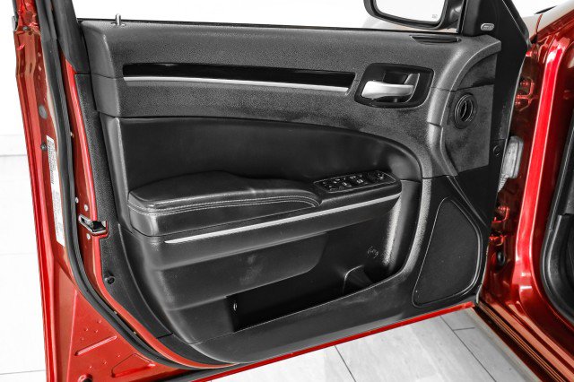 Used 2022 Chrysler 300 S image 42