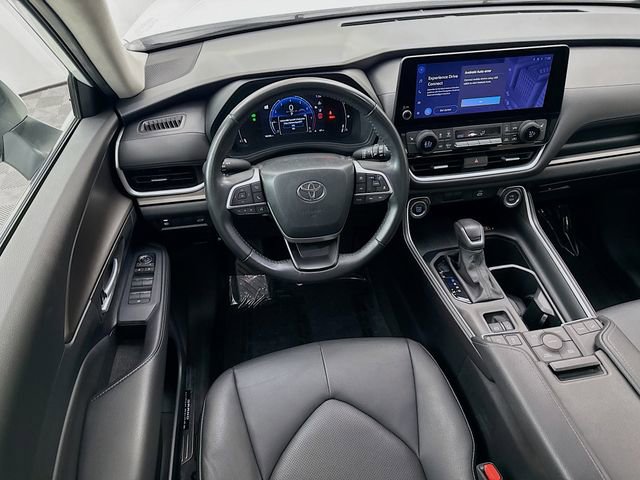 Used 2024 Toyota Grand Highlander XLE image 22