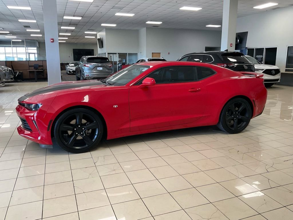 Used 2018 Chevrolet Camaro LT image 3
