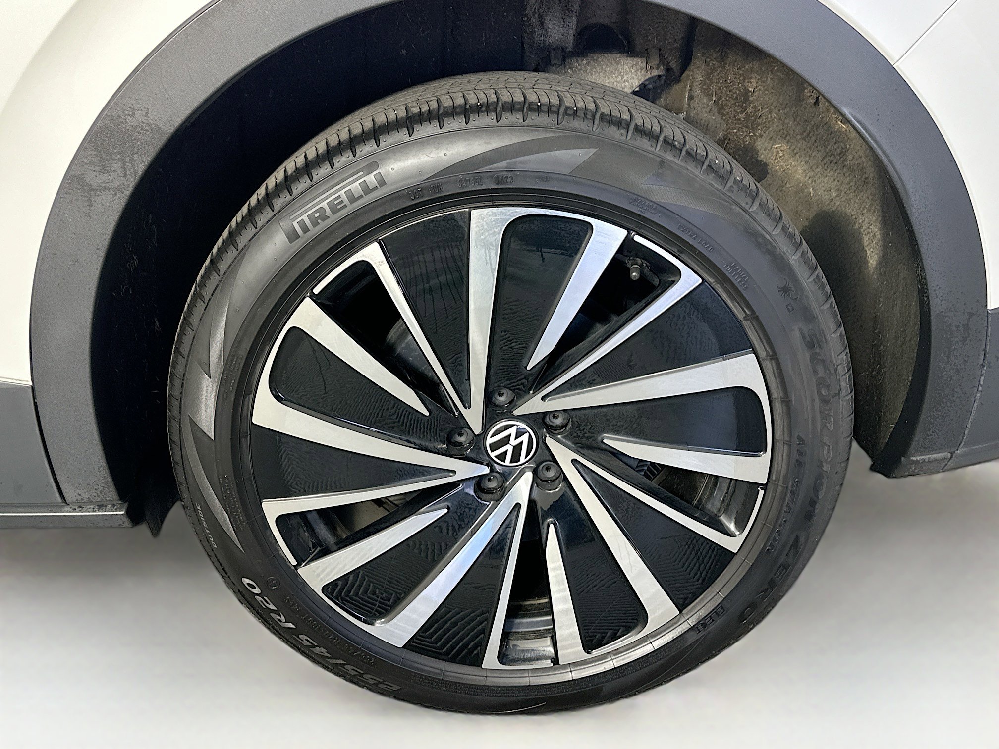 Used 2023 Volkswagen ID.4 Pro S Plus AWD/4WD image 11