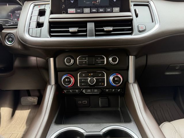 Used 2023 GMC Yukon SLT w/ SLT Luxury Package AWD/4WD image 11