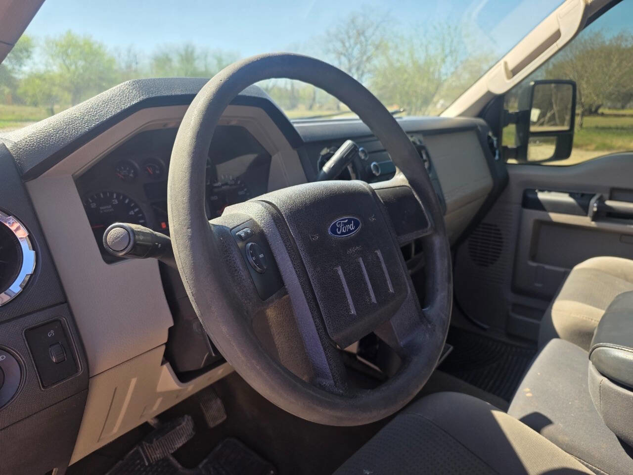 Used 2009 Ford F250 Lariat AWD/4WD image 11