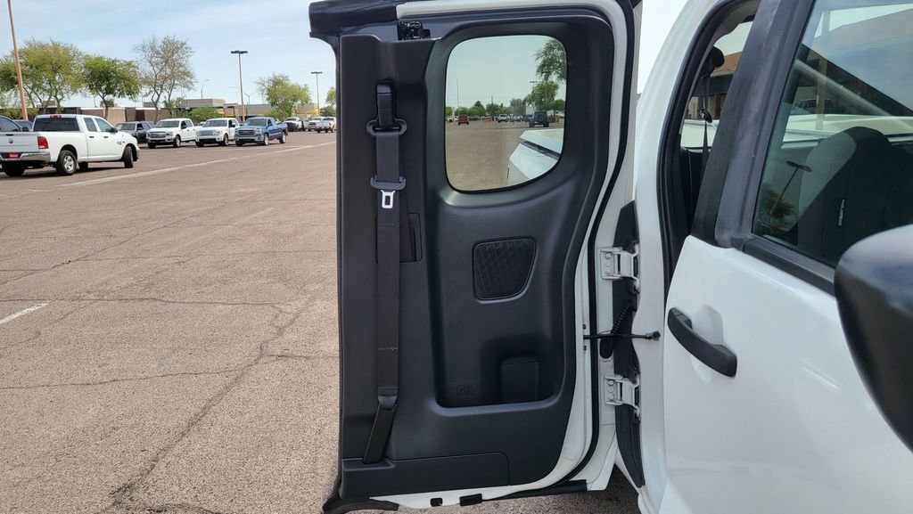 Used 2024 Nissan Frontier S w/ S Utility Package image 18