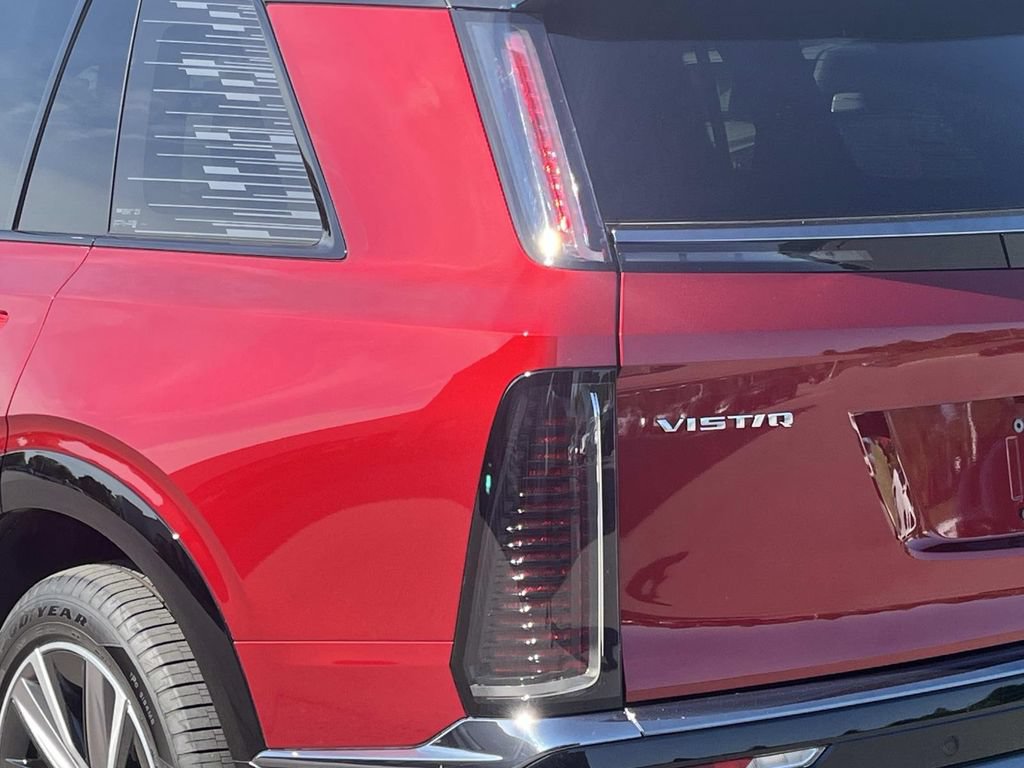 Certified 2026 Cadillac Vistiq Luxury w/ LPO, Floor Liner Package AWD/4WD image 10