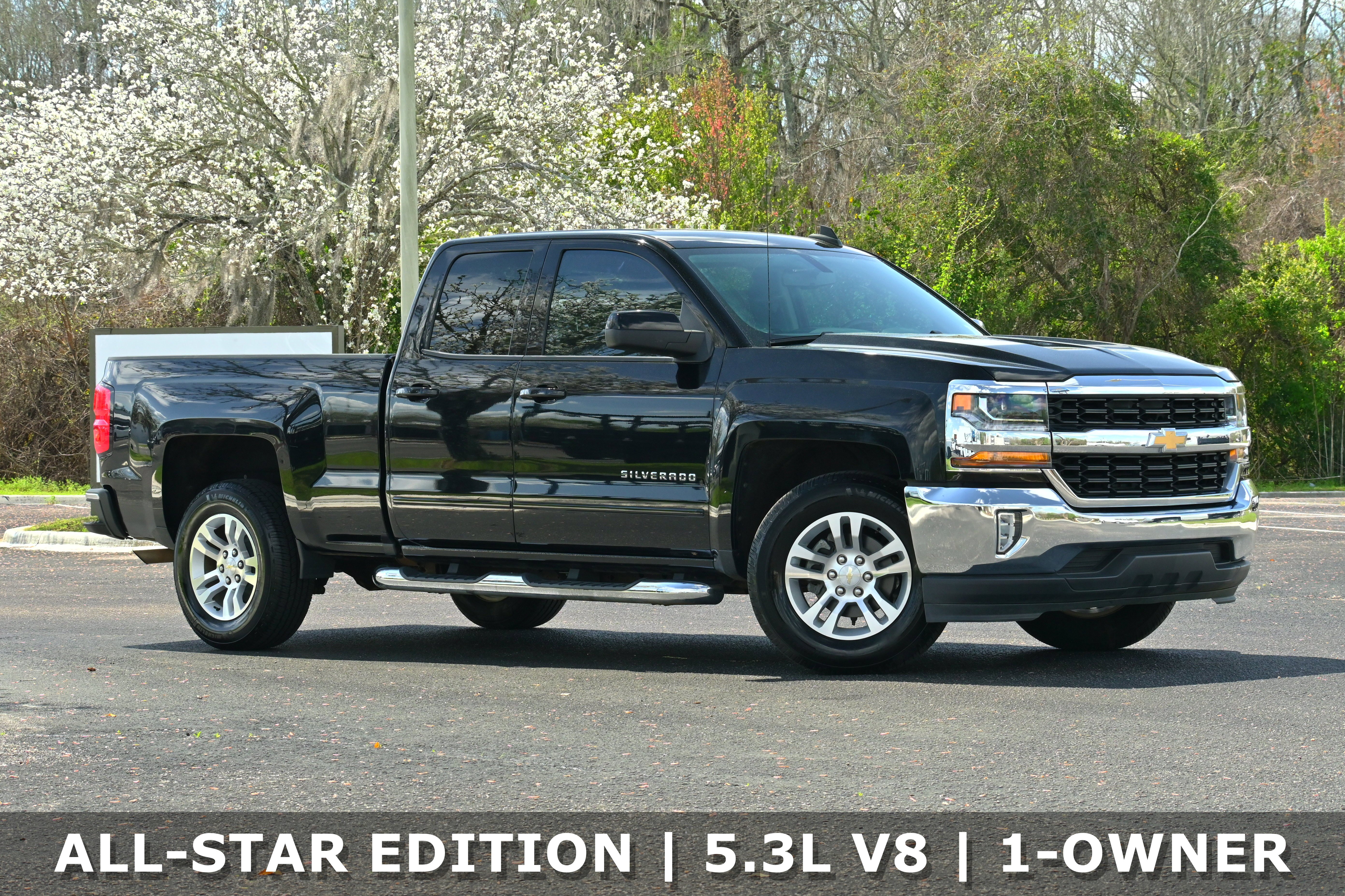 Used 2018 Chevrolet Silverado 1500 LT w/ All Star Edition image 2
