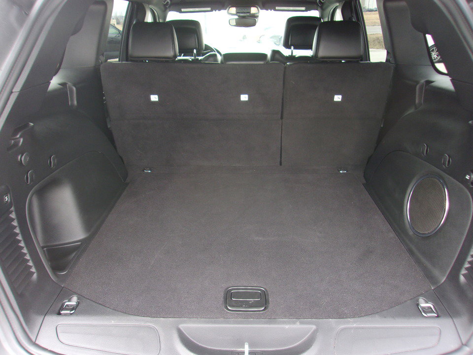 Used 2022 Jeep Grand Cherokee Laredo X image 9