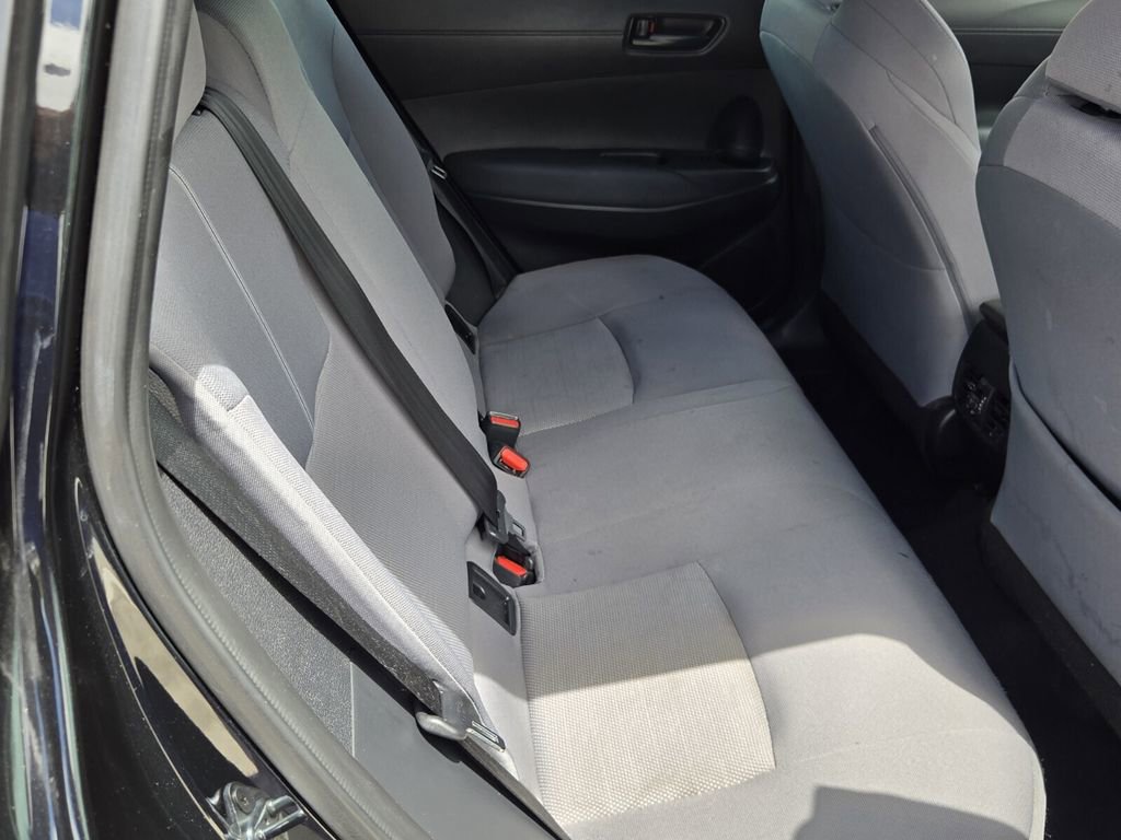 Used 2024 Toyota Corolla Cross AWD Hybrid image 17