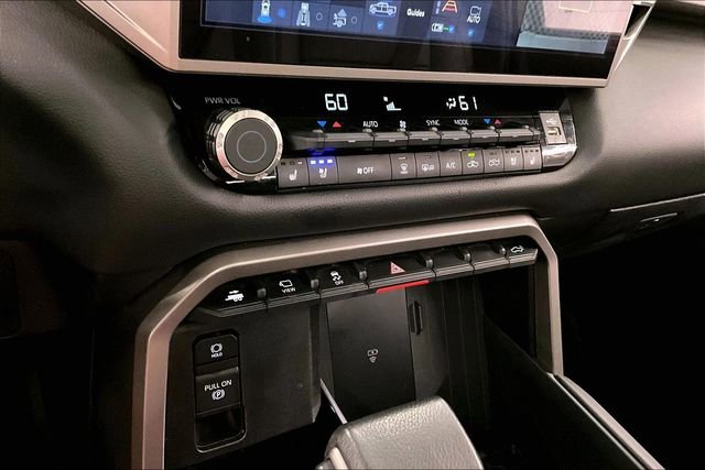 Used 2025 Toyota Tundra Limited image 32