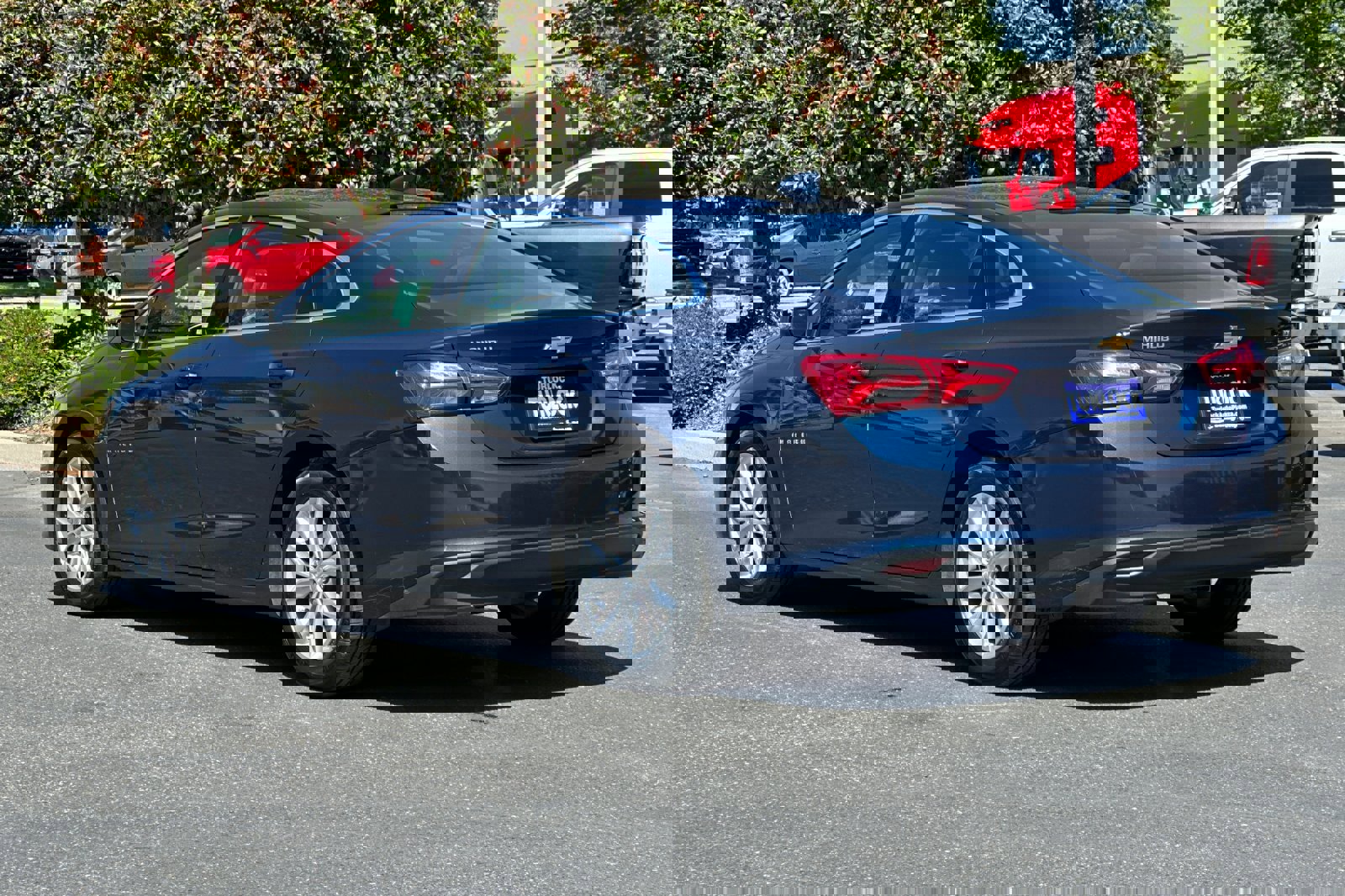 Used 2022 Chevrolet Malibu LT image 6