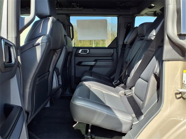 New 2025 Ford Bronco Outer Banks w/ Sasquatch Package image 12